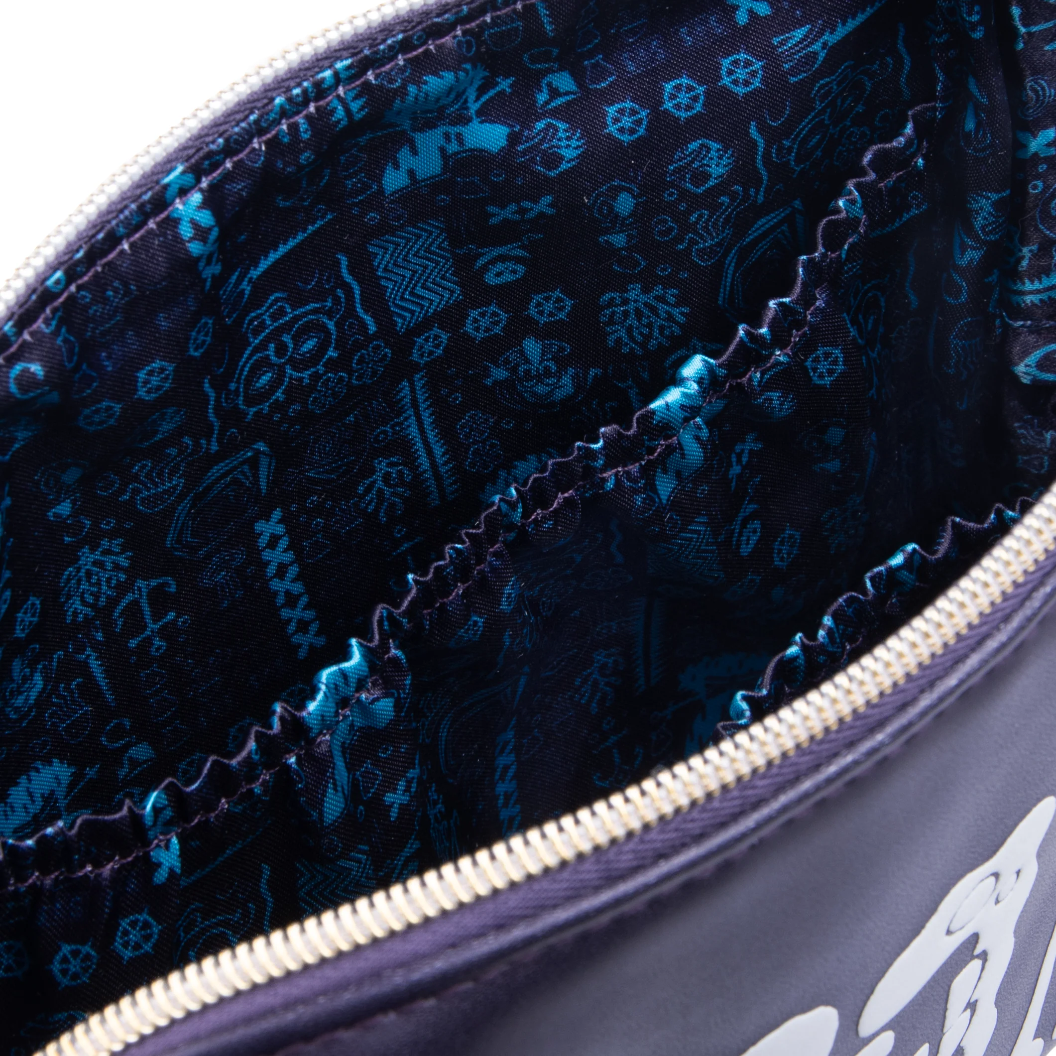 SpongeBob Skull and Bones Makeup Bag - Image 3